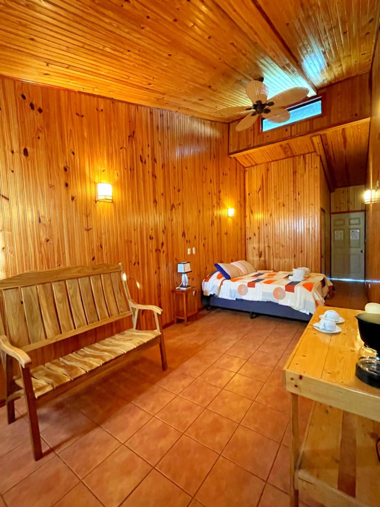 Miztli Lodge & Adventure Monteverde Phòng bức ảnh